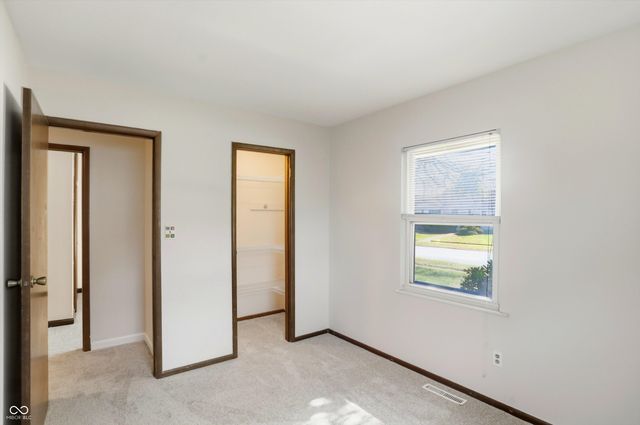 308 Maplebrook Drive, Brownsburg, IN 46112