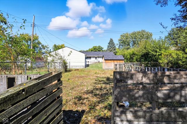 308 Maplebrook Drive, Brownsburg, IN 46112