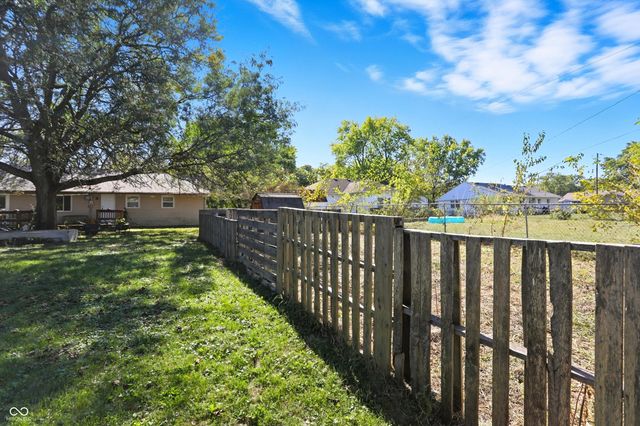 308 Maplebrook Drive, Brownsburg, IN 46112