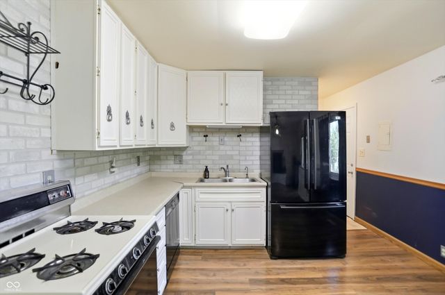 308 Maplebrook Drive, Brownsburg, IN 46112