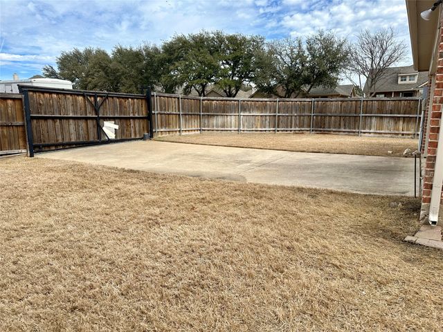 2050 Garden Crest Drive, Rockwall, TX 75087