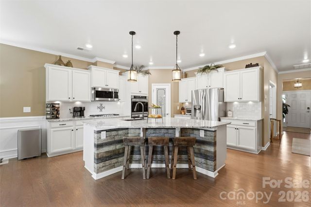 2404 Napa Valley Drive, Waxhaw, NC 28173