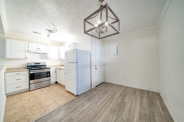 303 Park Street, Baytown, TX 77520