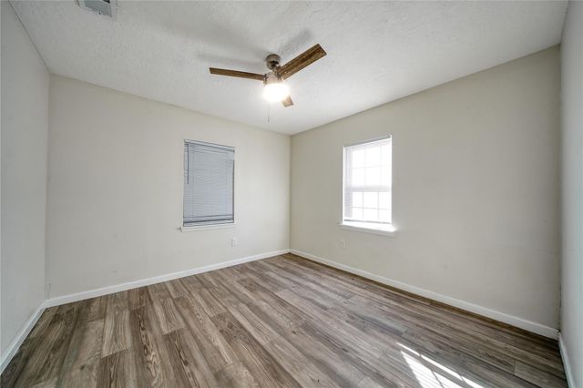 303 Park Street, Baytown, TX 77520