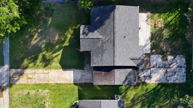 303 Park Street, Baytown, TX 77520