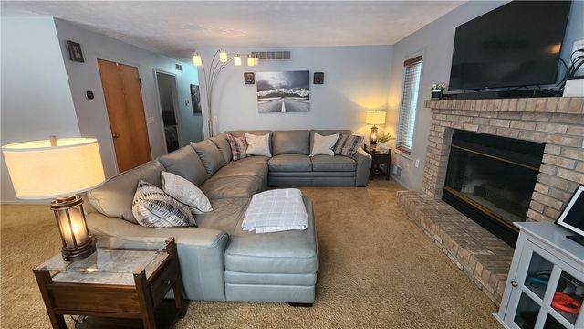 2071 Stonehedge Drive, Ontario, NY 14519