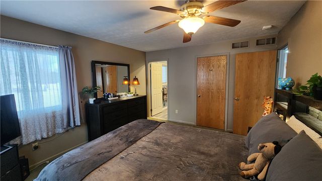 2071 Stonehedge Drive, Ontario, NY 14519