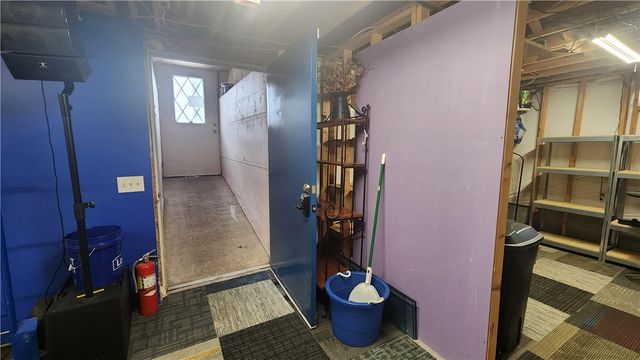 2071 Stonehedge Drive, Ontario, NY 14519