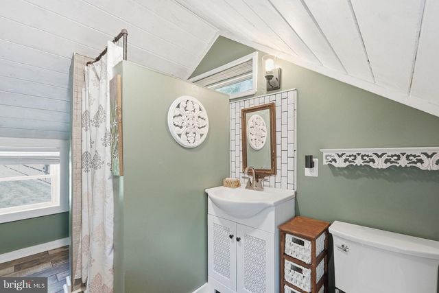 13473 MOUNTAIN RD, Lovettsville, VA 20180