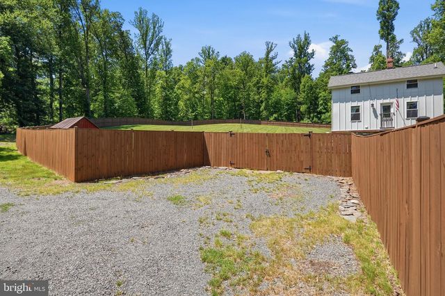 13473 MOUNTAIN RD, Lovettsville, VA 20180