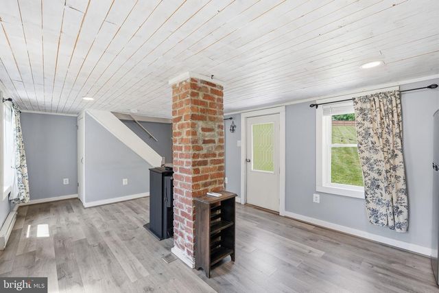 13473 MOUNTAIN RD, Lovettsville, VA 20180