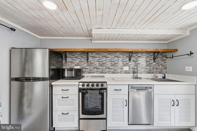 13473 MOUNTAIN RD, Lovettsville, VA 20180