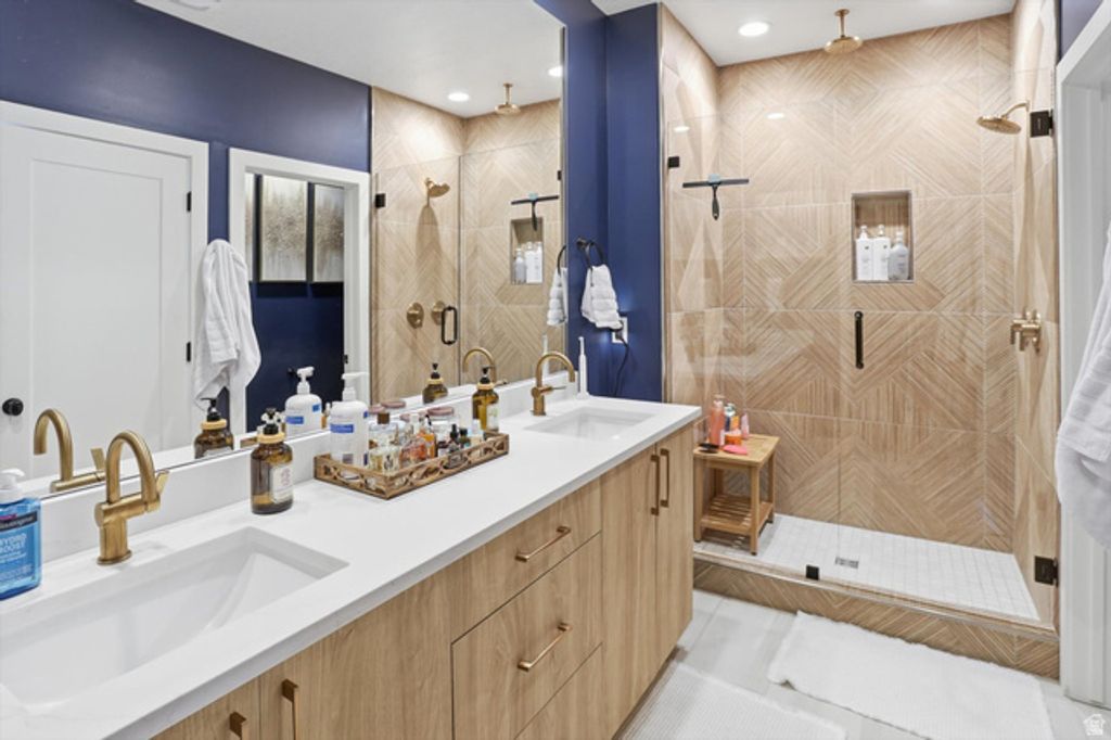 Image 26 of property listing at 6962 W TERRAINE RD #137, West Jordan, UT 84081