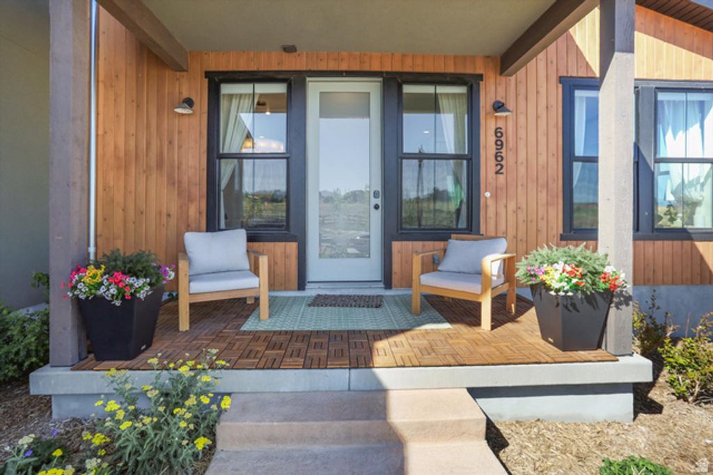 Image 36 of property listing at 6962 W TERRAINE RD #137, West Jordan, UT 84081