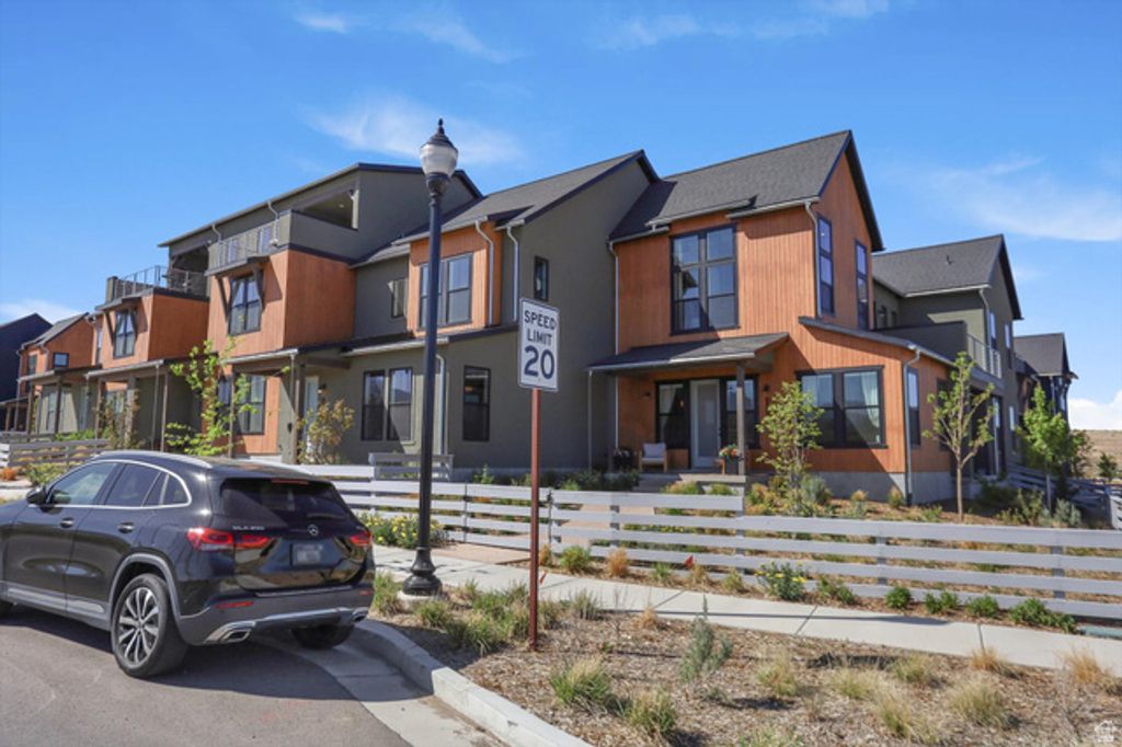 Image 42 of property listing at 6962 W TERRAINE RD #137, West Jordan, UT 84081