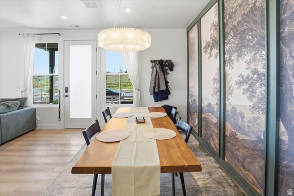 Image 10 of property listing at 6962 W TERRAINE RD #137, West Jordan, UT 84081