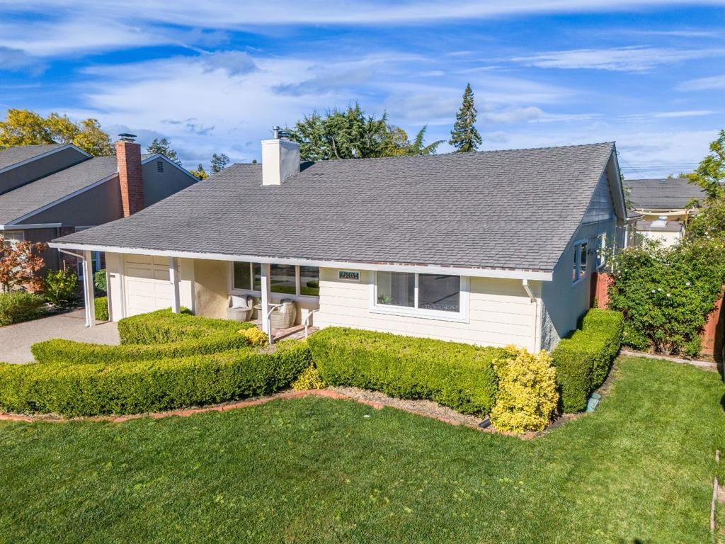 2054 Palm Avenue, Redwood City, CA 94061