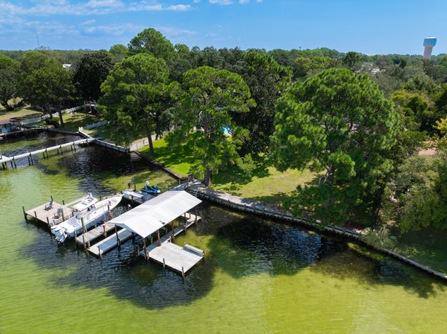 3 Carl Brandt Drive, Shalimar, FL 32579