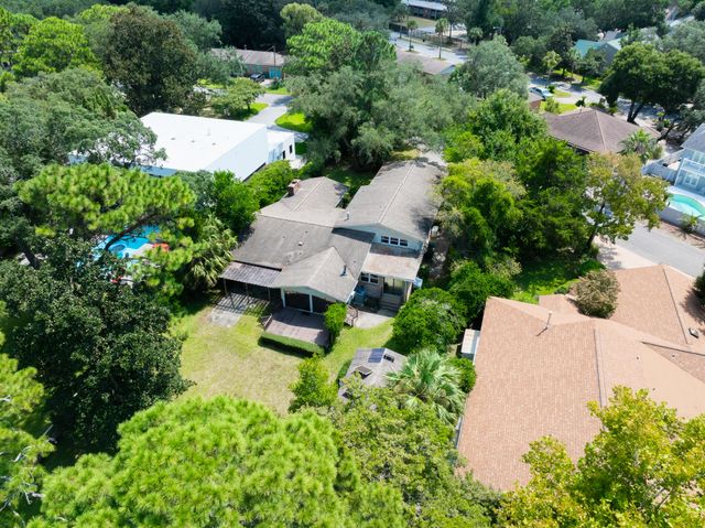 3 Carl Brandt Drive, Shalimar, FL 32579