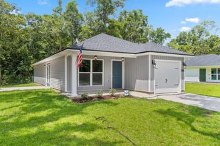 631 Passion Flower Street, Defuniak Springs, FL 32433