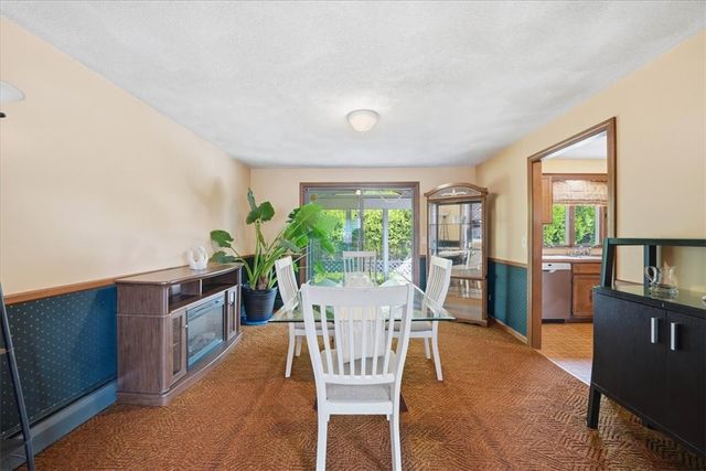 101 Manchester Farm Road, North Providence, RI 02904