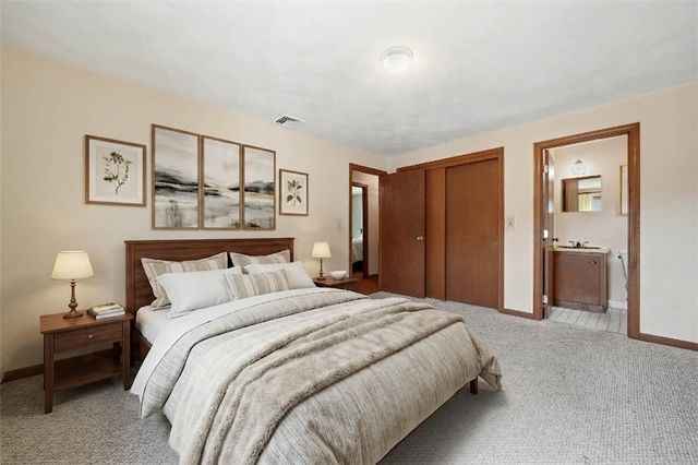 101 Manchester Farm Road, North Providence, RI 02904