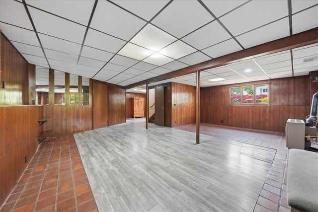101 Manchester Farm Road, North Providence, RI 02904