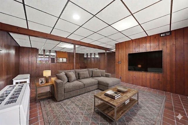 101 Manchester Farm Road, North Providence, RI 02904