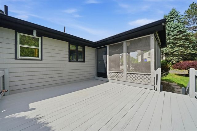 101 Manchester Farm Road, North Providence, RI 02904