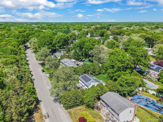 15 Peters Lane, Port Jefferson Station, NY 11776