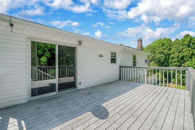 15 Peters Lane, Port Jefferson Station, NY 11776