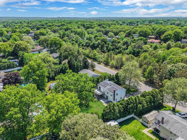 15 Peters Lane, Port Jefferson Station, NY 11776