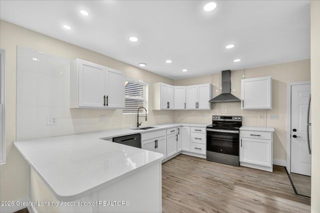 4221 Chickory Lane, Lansing, MI 48910