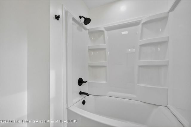 4221 Chickory Lane, Lansing, MI 48910