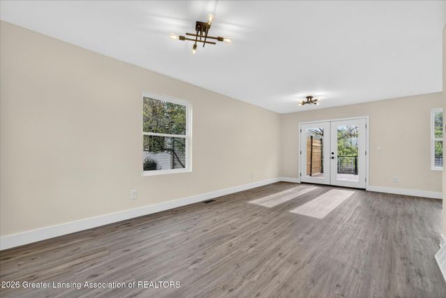 4221 Chickory Lane, Lansing, MI 48910