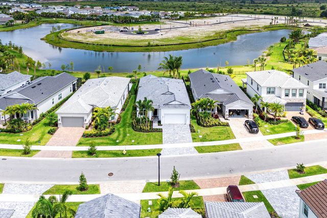 12325 Frontline Lane, Palm Beach Gardens, FL 33412