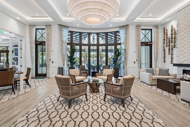 12325 Frontline Lane, Palm Beach Gardens, FL 33412