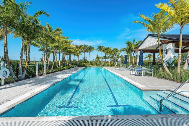 12325 Frontline Lane, Palm Beach Gardens, FL 33412