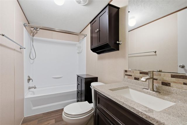 100 St Croix Dr, Point Blank, TX 77364