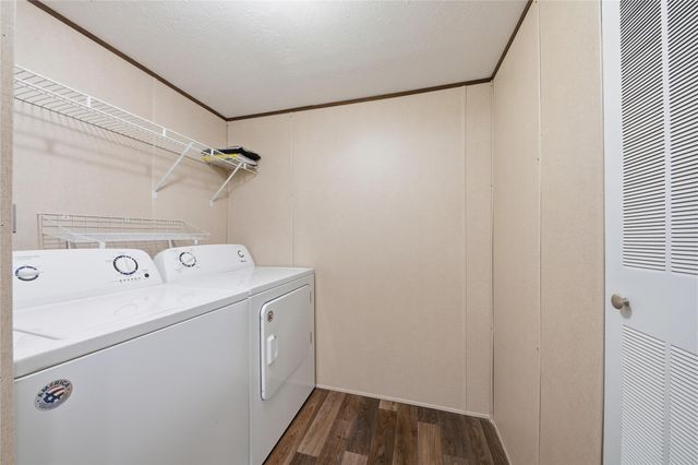 100 St Croix Dr, Point Blank, TX 77364