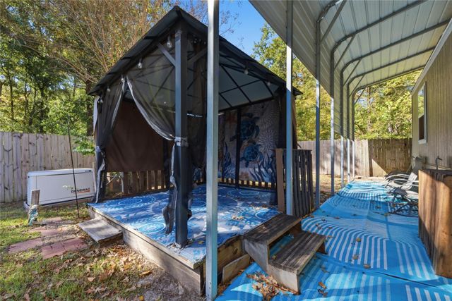 100 St Croix Dr, Point Blank, TX 77364