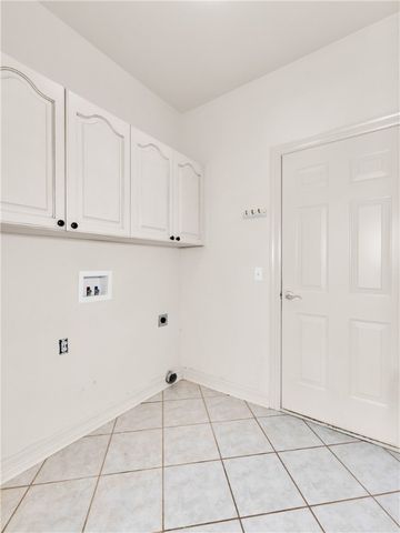 528 N Brices Cross Drive, Fayetteville, AR 72704