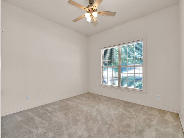 528 N Brices Cross Drive, Fayetteville, AR 72704