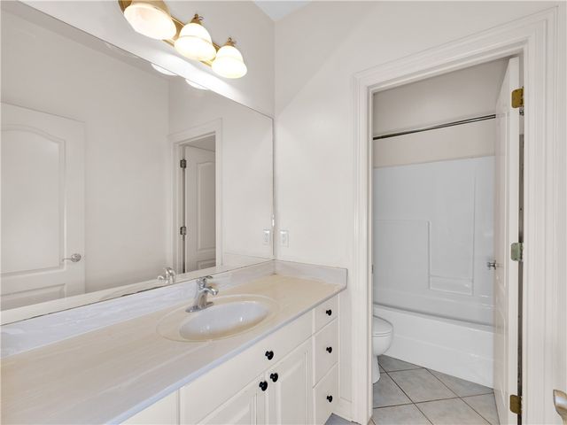 528 N Brices Cross Drive, Fayetteville, AR 72704