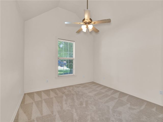 528 N Brices Cross Drive, Fayetteville, AR 72704