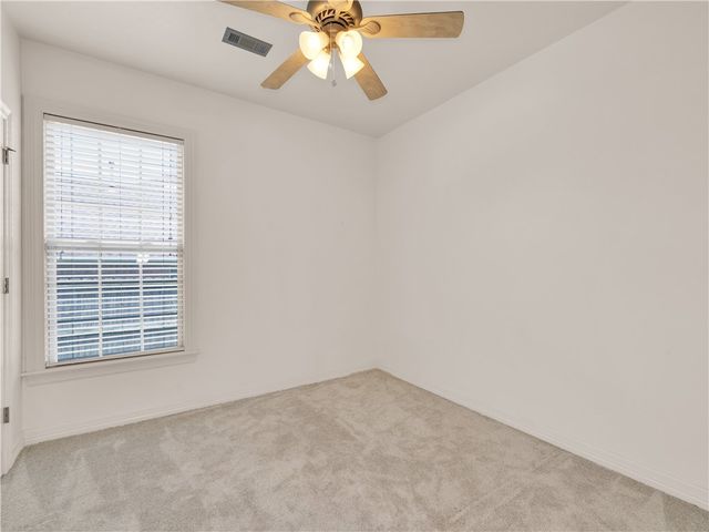 528 N Brices Cross Drive, Fayetteville, AR 72704