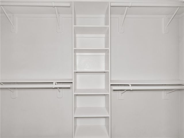 528 N Brices Cross Drive, Fayetteville, AR 72704