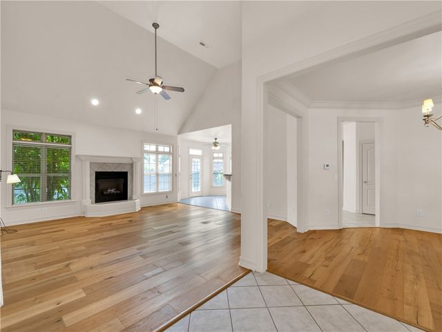 528 N Brices Cross Drive, Fayetteville, AR 72704