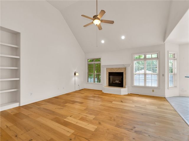 528 N Brices Cross Drive, Fayetteville, AR 72704