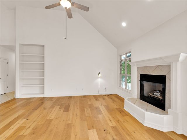 528 N Brices Cross Drive, Fayetteville, AR 72704